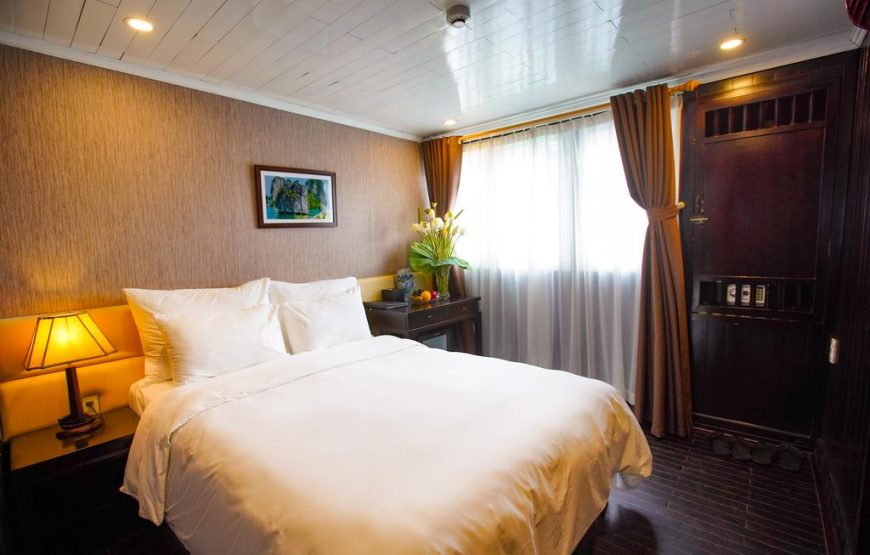 Cabin Deluxe Giường đôi/ 2 Giường đơn Nhìn ra Đại dương – 2 Ngày 1 Đêm