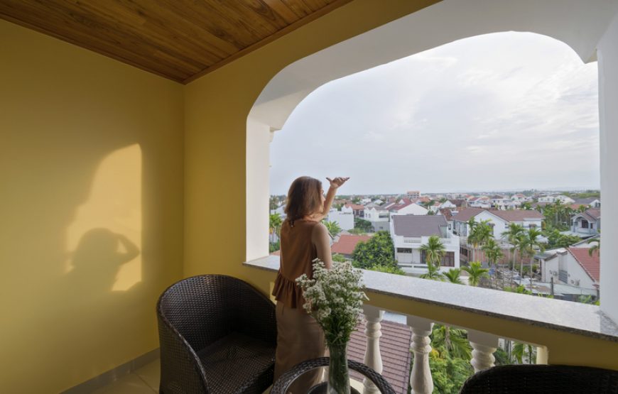 Premium Deluxe Hướng Sông Ban Công (Premium Deluxe River View Balcony)