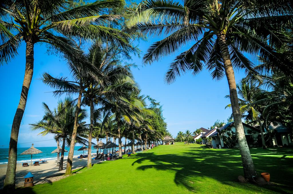 Palm Garden Beach Resort & Spa -saigonseatravel.com