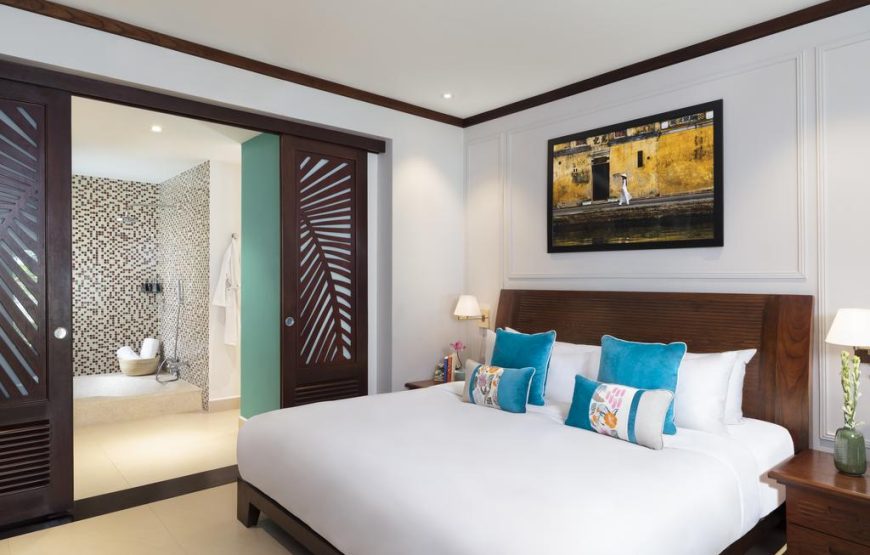 Deluxe Suite Hướng Sông (Deluxe River View Suite)