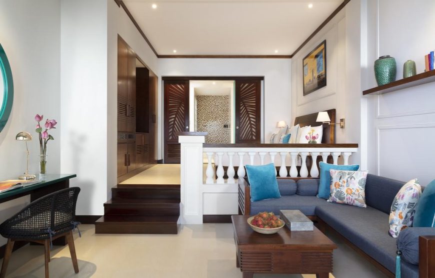 Deluxe Suite Hướng Sông (Deluxe River View Suite)