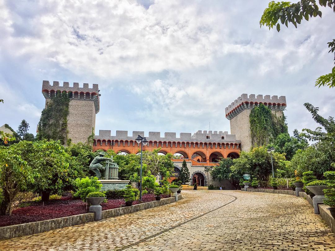 Lâu đài rươu vang Phan Thiết